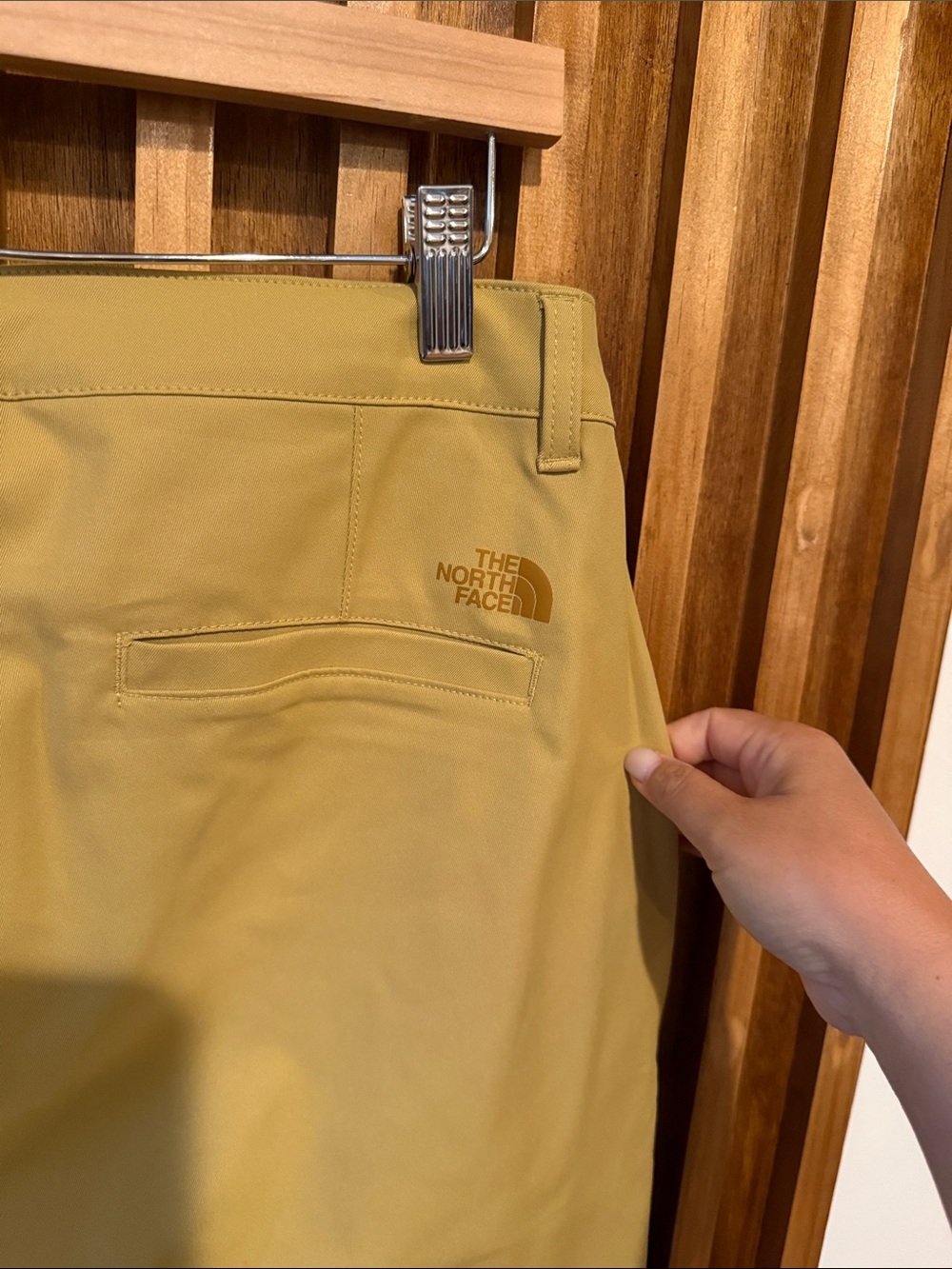 The North Face Women 10 Standard Tapered Antelope Tan Pants. NWT - Picture 5 of 5